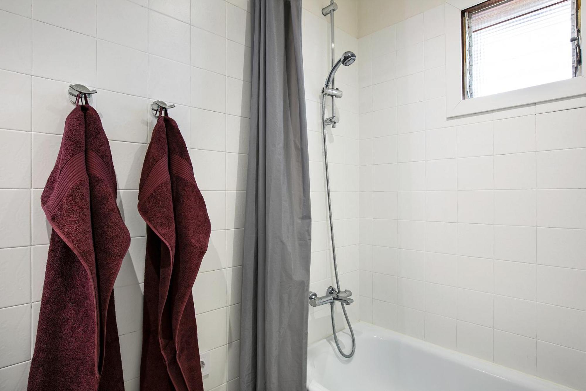 Apartament Arafo *